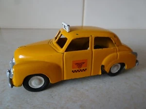 1/43 MICRO MODELS NEWLOOK HOLDEN SEDAN GB/17 - Picture 1 of 5