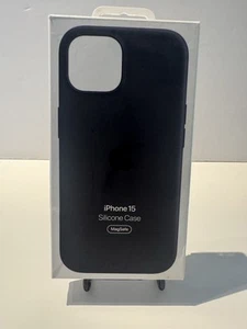 Apple Coque Silicone avec MagSafe pour iPhone 15 - Noir - Photo 1 sur 8