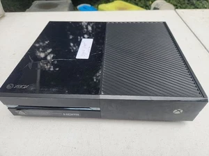 Microsoft Xbox One 500GB Console - Black (1540) Console Only Sync Button Issue - Picture 1 of 7