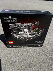 LEGO Star Wars: Death Star Trench Run Diorama (75329) - Picture 1 of 4