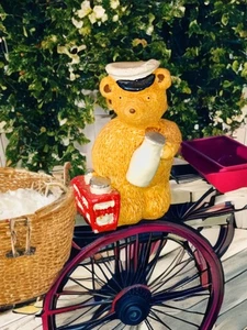 Vtg RR Hill Upcott Collection Miniture Milkman Bear 3cm Ex Condition No Box.  - Picture 1 of 8