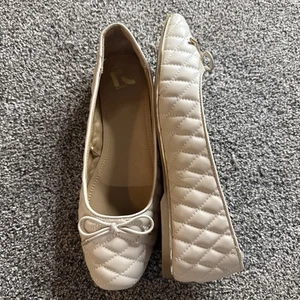 Report Size 11M Apricot Quilted Faux Leather Ballet Flats Slip On Bow Shoes - Picture 1 of 8
