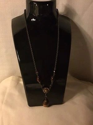 Hermoso Collar de Cuentas de Vidrio Ojo de Tigre Forma de Lágrima Foto 1 de 4