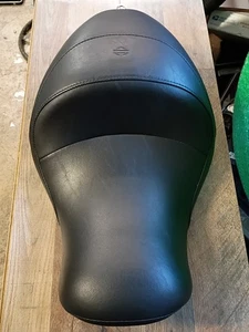 Harley Davidson  Touring Seat RDW-92 61-0067 for Sportster almost NEW - Picture 1 of 10