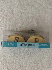 Boston Warehouse Taco Tuesday Salz & Pfefferstreuer Set handbemalt Keramik Neu im Karton - Bild 1 von 2