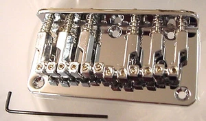 GUITARRA ELÉCTRICA HARDTAIL PUENTE CROMADO offset - Imagen 1 de 4