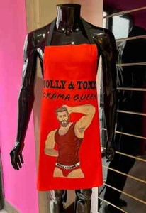 Molly & Tommy Drama Queen Schürze Pride Rot - Bild 1 von 2