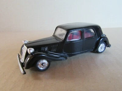 323 H Vintage Minialuxe Plastica Francia Citroën 11 CV Traction Avant Nero 1:43 - Immagine 1 di 4