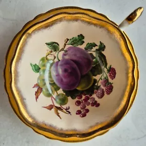 Taza de té y platillo de boca ancha Paragon Fine Bone China England #125. Frutas y bayas - Imagen 1 de 18