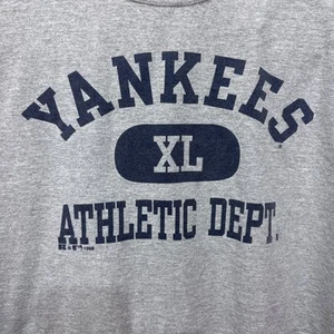 Camiseta corta vintage Russell New York Yankees Athletic Dept XL gris 1998 - Imagen 1 de 17