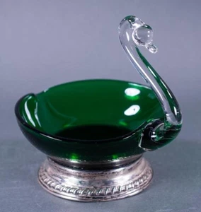 New Martinsville Emerald Green Swan Metal Base - Picture 1 of 8