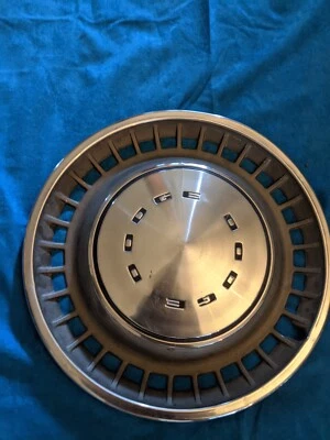 Dodge Challenger 1972-1976, cargador, dardo o furgoneta tapacubos 14"" Foto 1 de 4