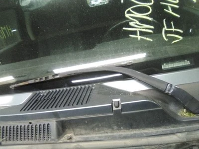 Brazo limpiaparabrisas izquierdo GMC Hummer H3 06 Foto 1 de 4