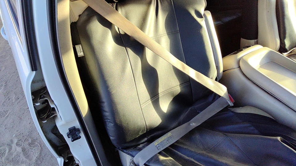 01-02 Cinturón de seguridad delantero derecho pasajero suburbano hombro retractor 922 gris claro Foto 1 de 4