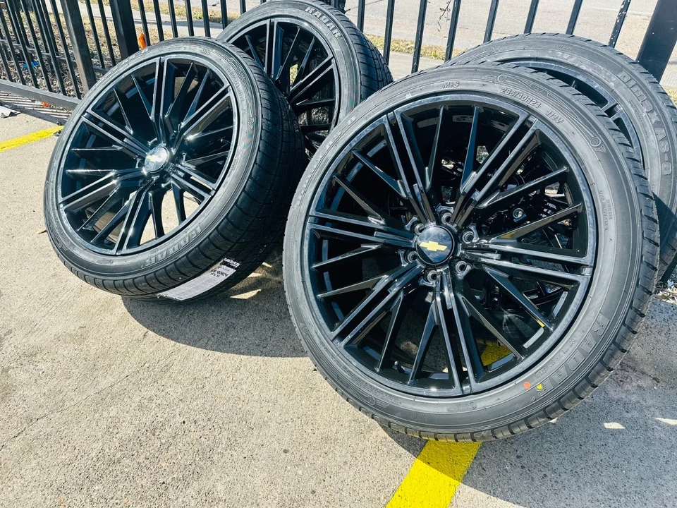 4 New 24" ZL1 GLOSS BLACK WHEELS W/3053524 TIRES 4 GMC CHEVY 6X139.7 - Image 1 of 1