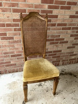 Silla de comedor provincial vintage moderna de mediados de siglo con respaldo de bastón Stanley Furniture Foto 1 de 4