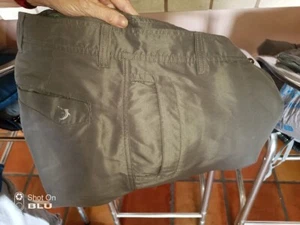PANTALONES PARA HOMBRE REEL LEGENDS 100% POLIÉSTER GRIS CLARO TALLA 36X30 NUEVOS SIN ETIQUETAS - Imagen 1 de 4