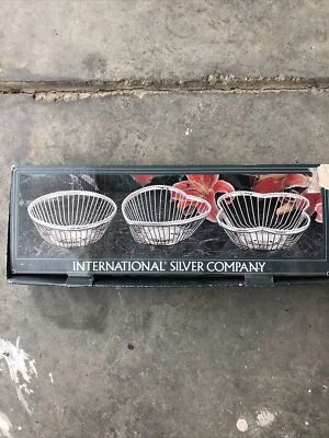 International Silver Company 3-Piece 6" Mini Silverplated Wire Baskets - Image 1 of 4