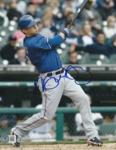 MICHAEL YOUNG Signed Texas RANGERS 8x10 PHOTO Beckett Authentic (BAS) - Picture 1 of 2