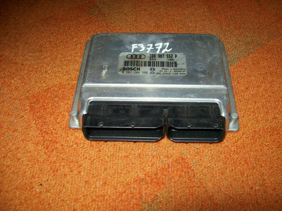 Centralina AUDI 4B/8D 2.4 30V APS/APZ 3B0907552P 0261206398 121KW/165CV - Immagine 1 di 1