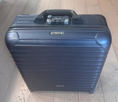 RIMOWA BUSINESS TROLLEY SALSA DELUXE 25L EDITION RARE GRIS – RARE GREY EXCELLENT - Image 1 of 4