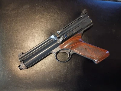 Crosman Model 600 Semi-Automatic CO2 Pistol - Image 1 of 3