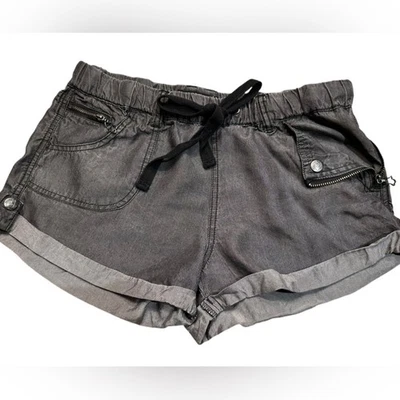 Pantalones Cortos Tencel Fox Para Mujer Talla Mediana Cintura Elástica en Gris con Logotipos de Zorro Foto 1 de 4