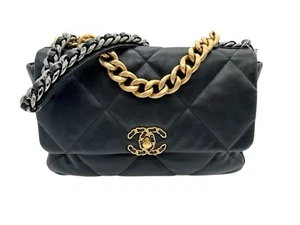 Chanel 19 Tasche schwarz Fullset Leder Schultertasche Handtasche Lammleder - Bild 1 von 14