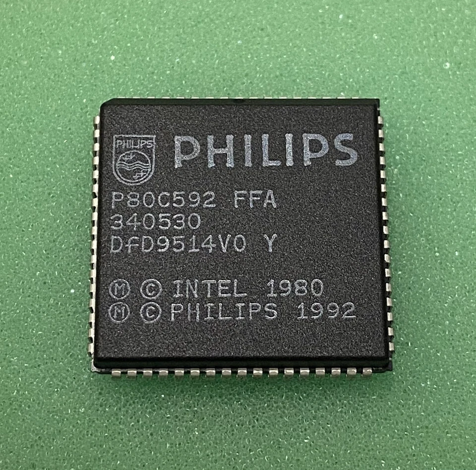NUEVO Microcontrolador Philips P80C592FFA P80C592 FFA 8 bits NOS Foto 1 de 1