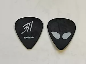 Guitarra Pick 311 Tim Mahoney Cabeza Alien RARA Principios de los 90 Tours Ska Punk Rock Metal - Imagen 1 de 1