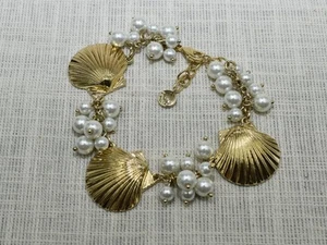 TALBOTS Statement Gold Tone Sea Shell Faux Pearl Charm Bracelet 7.5" - 8.5" EUC - Picture 1 of 18