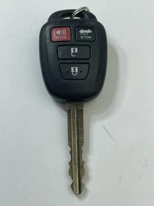 Toyota four button key fob remote 06060 05T26 - Picture 1 of 3