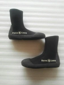 Aqua lung unisex sz 36/37  water sport  - Picture 1 of 7