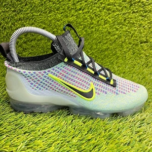 Nike Air VaporMax 2021 FlyKnit Boys Size 4Y Blue Green Athletic Shoes Sneakers - Picture 1 of 10