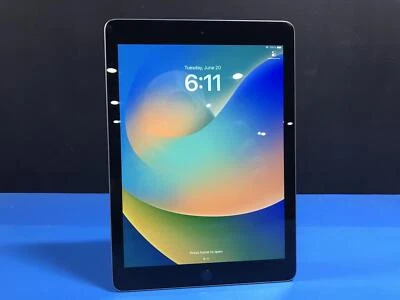 Apple iPad 6th Gen A1893 32GB IOS Space Gray - Unlocked MR7FLL/A - Image 1 of 4