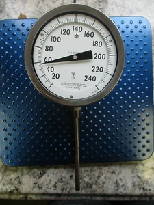 NEW ASHCROFT DURATEMP EVERYANGLE DIAL THERMOMETER 600 B-01-AK - Picture 1 of 4