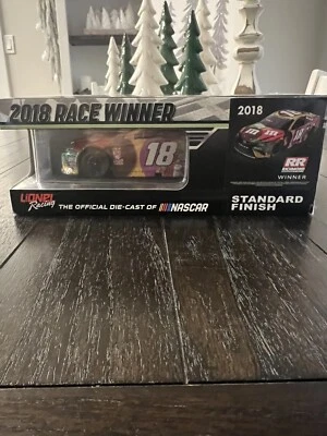 2018 #18 Kyle Busch M&M's Richmond Win 1/24 Acción NASCAR Firmado por Joe Gibbs Foto 1 de 4
