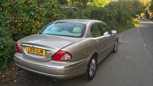 2001 Jaguar X-TYPE 2.5 V6 MOT APRIL 2017..........YES £390. - Picture 1 of 5