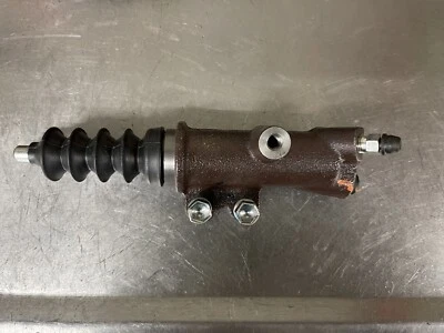 CILINDRO ESCLAVO EMBRAGUE ORIGINAL TOYOTA TACOMA 2005-2016 31470-35181 / 3147035181 Foto 1 de 3