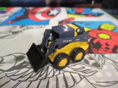 1/32 Ertl John Deere 318E Skid Steer Loader - Image 1 of 4