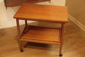 True Vintage Poul Jeppesens Grete Jalk Teck Desserte Table D'Appoint Rouleaux - Picture 1 of 10