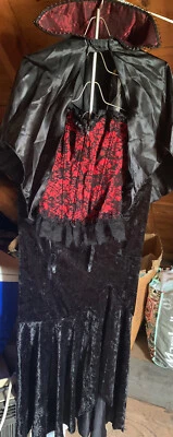 Mujer Vampiro Vestido Disfraz TALLA S- Capa Falda Corsé Mangas Foto 1 de 4