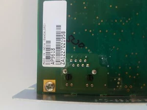 Tarjeta de administración de red UPS de APC - SOLO TARJETA SIN CABLES (AP9618) USADA - Imagen 1 de 2