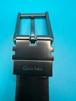 Vestido reversible cinturón Calvin Klein para hombre negro marrón talla 40 imitación cuero Foto 1 de 4