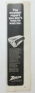 Radio reloj digital vintage años 70 Zenith AM/FM F476 1975 revista anuncio impreso B & W - Imagen 1 de 2