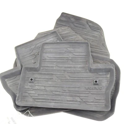 Juego de 4 alfombrillas de goma negras Volvo OEM para S60 11-18 + V60 14-18 Foto 1 de 4