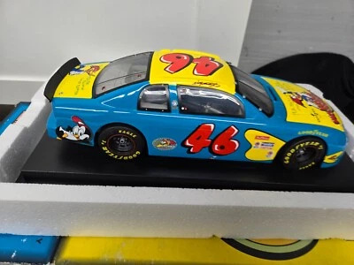 revell 1 18 1997 universal studios woody woodpecker chevrolet monte carlo - Image 1 of 2