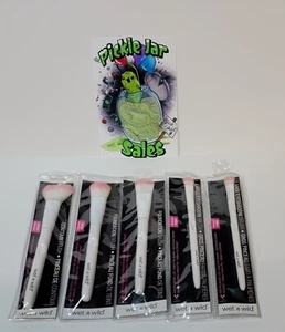 Wet and Wild Eyeshadow Brush Set 5 Total WOW - Picture 1 of 2