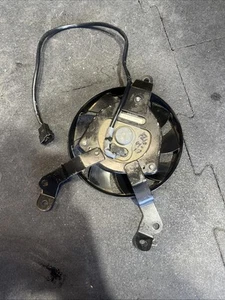 2009-2017 10 11 12 13 14 15 16 YAMAHA FZ6 OEM ENGINE RADIATOR COOLING FAN - Picture 1 of 11