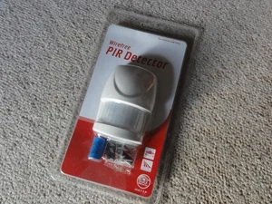 3 x PIR Alarm Bewegungsmelder H411P - Bild 1 von 1